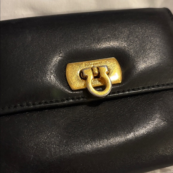 Ferragamo black leather trifold wallet gold need back snap reattach tear inside - Picture 6 of 14